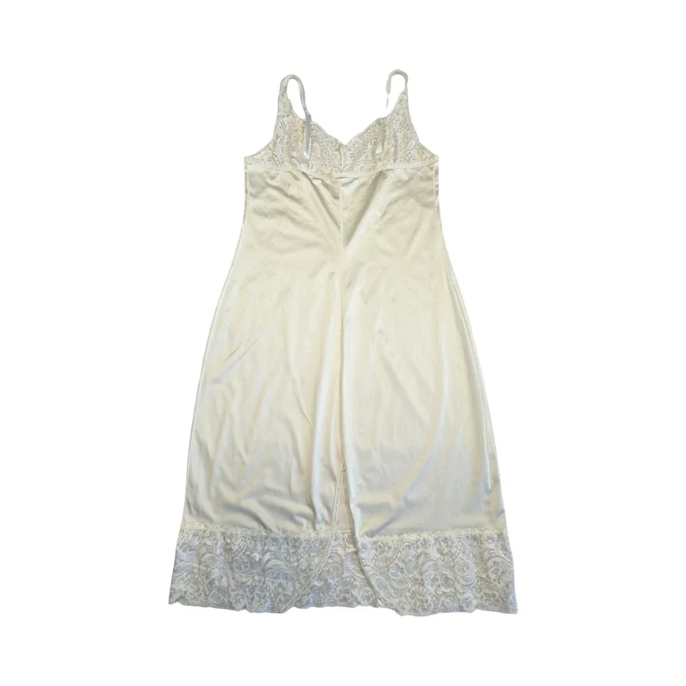 VTG 70s, 80s white satin lace trim slip lingerie dress / M / Vanity Fair bridal - Picture 2 of 7
